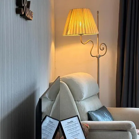 Holibai, Amodino, Agradable Y Hogareno Apto Con Parking, Apartamento *