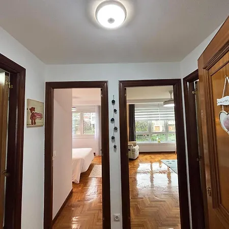 Holibai, Amodino, Agradable Y Hogareno Apto Con Parking, Baiona